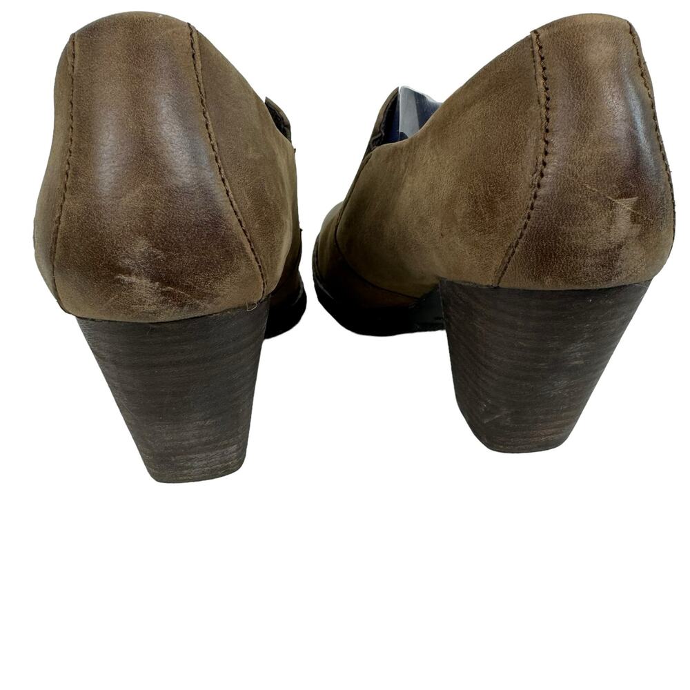 Born Gertrude‎ Distressed Brown Leather Pull On Block Heel Booties Women's Sz 10 - Picture 4 of 12